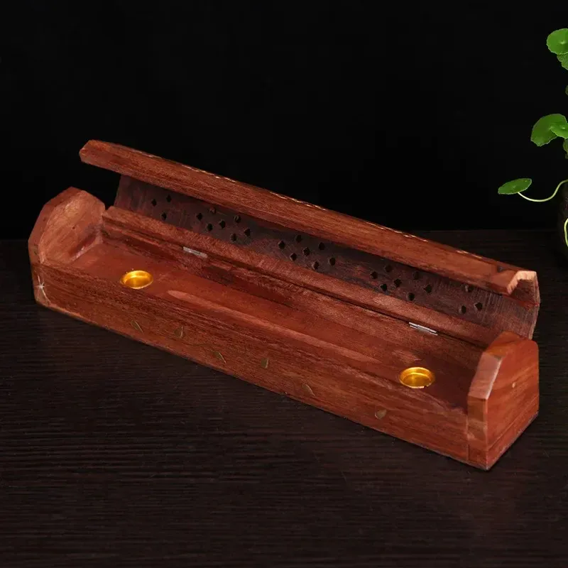 Porte encens en bois avec motifs dorés – Image 2